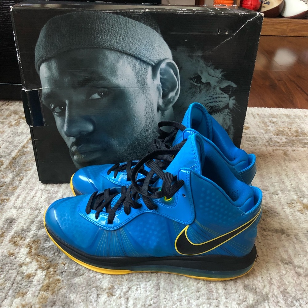 Lebron Entourage 8 great condition rarely worn